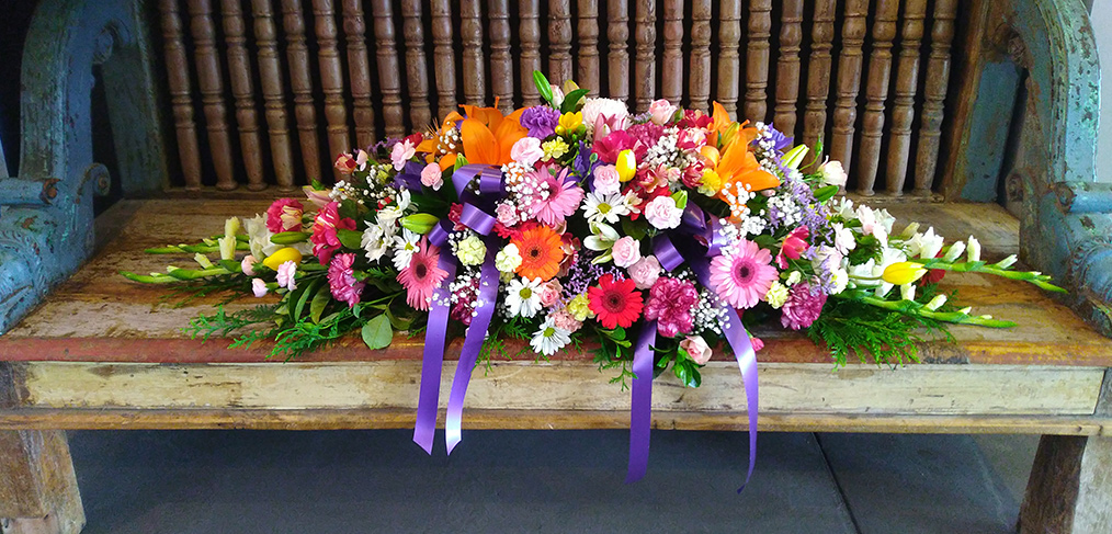 flower-arrangement Funeral Flower Arrangements