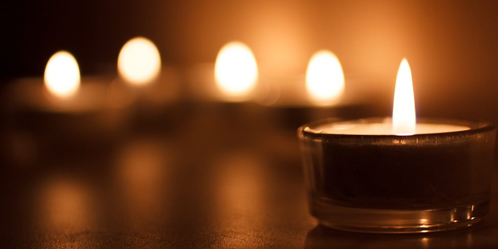 who to notify header Who To Notify When Someone Dies